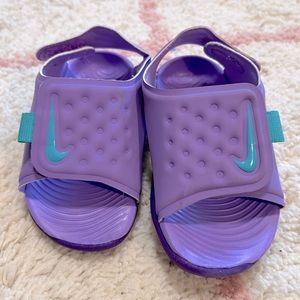 Girls Nike Sliders in purple